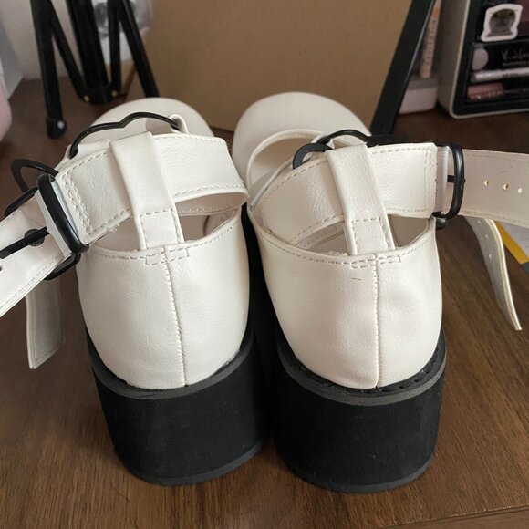 Demonia Shoes - Size 8 - Sprite-02 - White with black metal - Picture 4 of 7